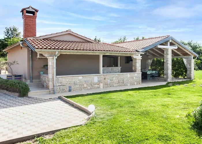 Villa Dioniz *